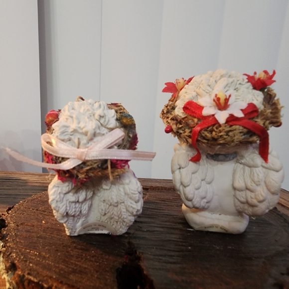 Hallmark Dreamsicle "Snowflake" and "All Star Skater" Christmas Figurines - Picture 3 of 11